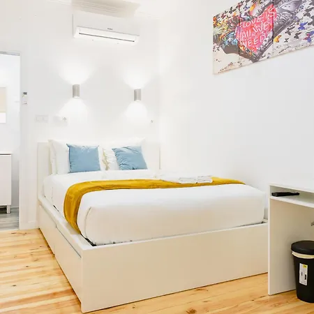 Проживание в семье - Sabino De Sousa *