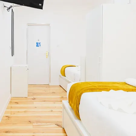 - Sabino De Sousa Habitación en casa particular *