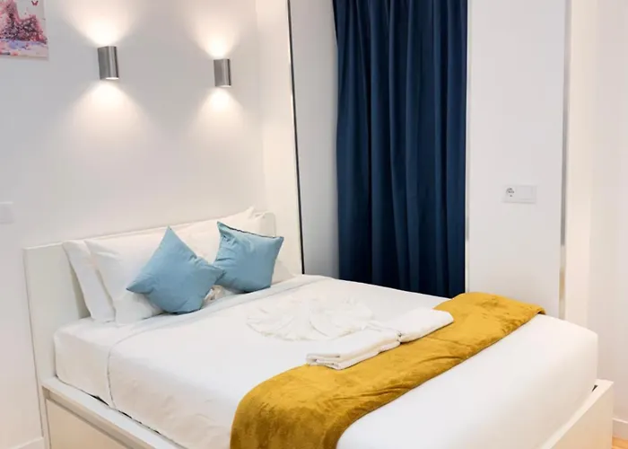 - Sabino De Sousa * Lisboa