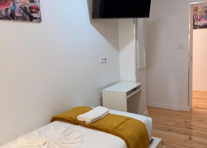 - Sabino De Sousa Privat bolig *
