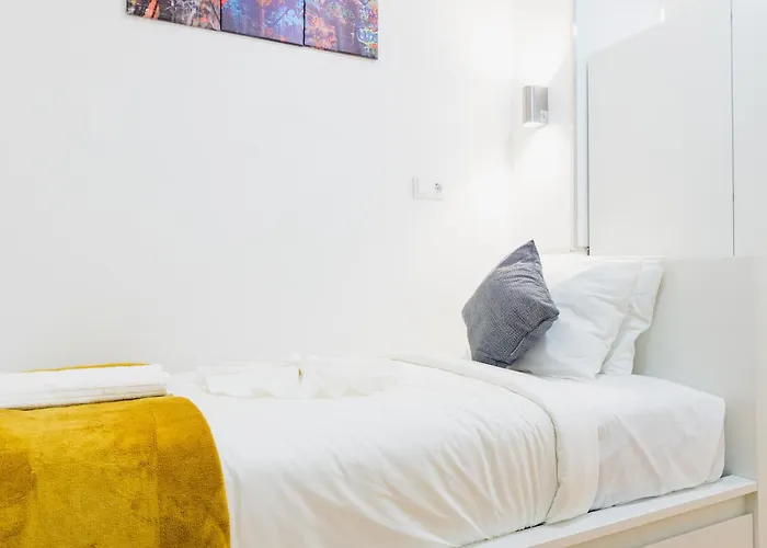 - Sabino De Sousa * 리스본